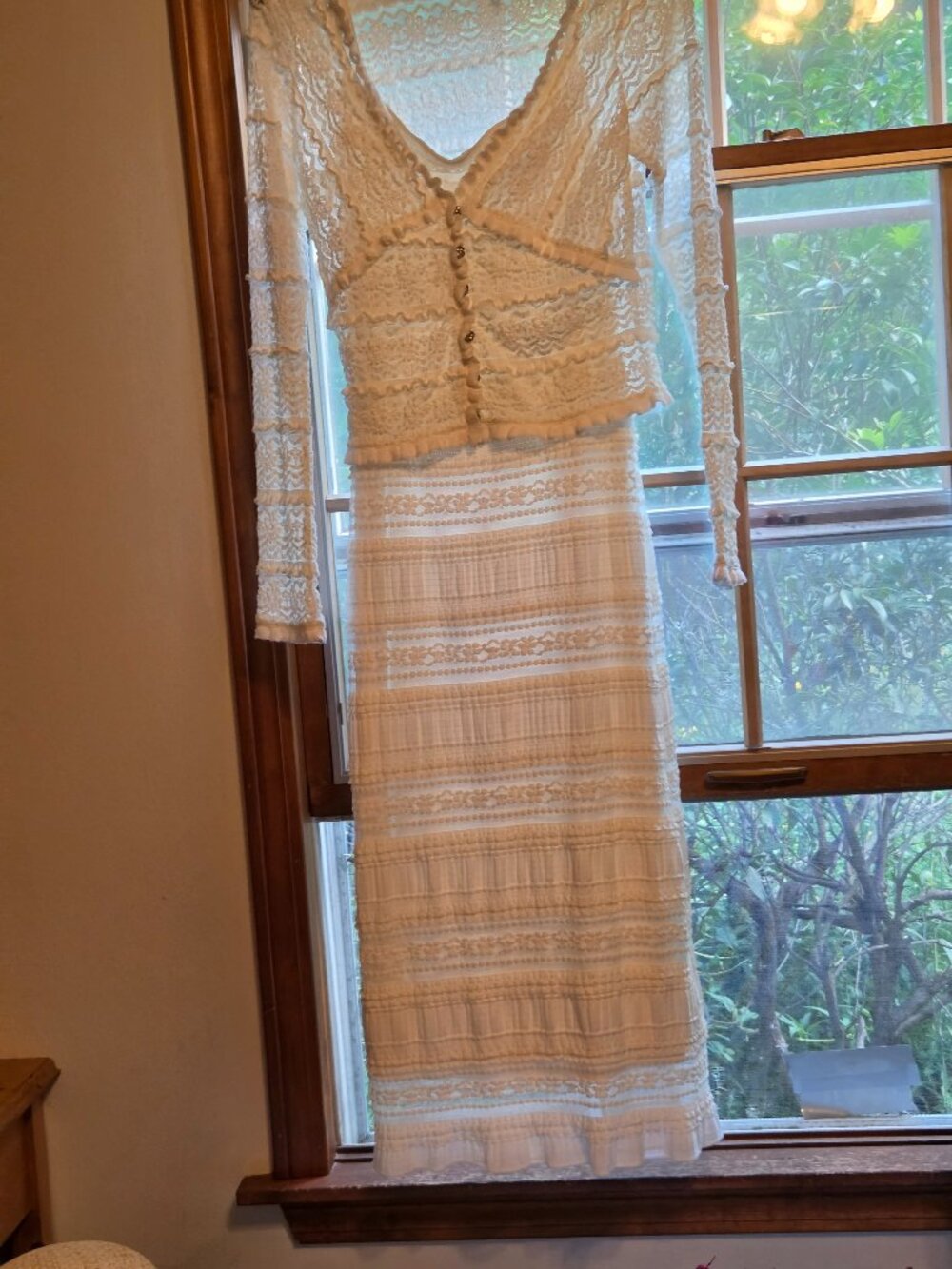 STUNNING CREAM LACE STRETCHY MAXI WITH MATCHING LACE CARDIGAN SMALL - Picture 2 of 14